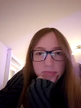 Freaky-Doll online show from May 12, 10:05 pm