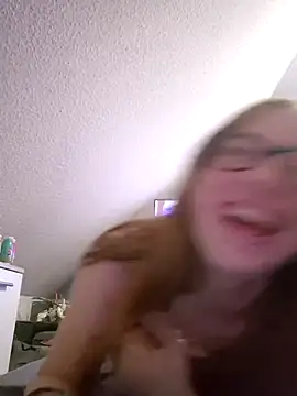 Freaky-Doll online show from May 31, 7:25 pm