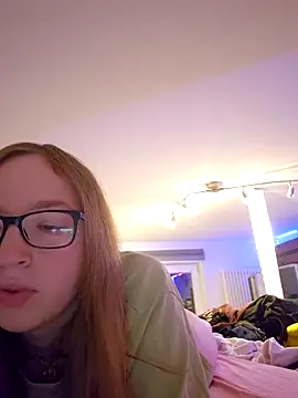 Freaky-Doll online show from June 2, 10:32 pm