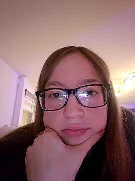 Freaky-Doll online show from June 1, 9:47 pm
