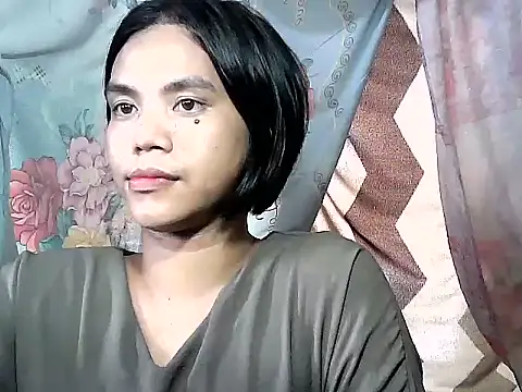 Snapshot of bj_l0ve chatting on June 10, 12:56 am bj l0ve online show from June 10, 12:56 am