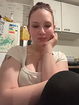CuteBeaX online show from May 23, 7:13 pm