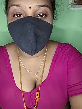 Snapshot of tamil_butterfly chatting on June 29, 6:07 pm tamil butterfly online show from June 29, 6:07 pm