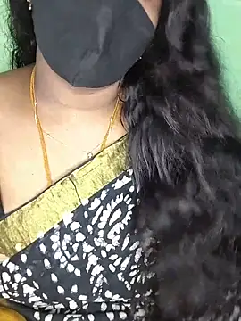Snapshot of tamil_butterfly chatting on June 3, 5:28 pm tamil butterfly online show from June 3, 5:28 pm