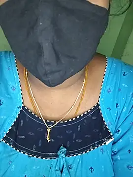Snapshot of tamil_butterfly chatting on June 7, 11:37 am tamil butterfly online show from June 7, 11:37 am