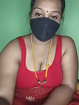 Snapshot of tamil_butterfly chatting on July 8, 5:57 pm tamil butterfly online show from July 8, 5:57 pm