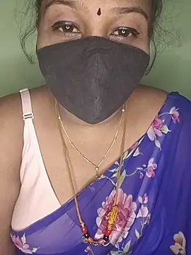 Snapshot of tamil_butterfly chatting on July 3, 6:58 pm tamil butterfly online show from July 3, 6:58 pm