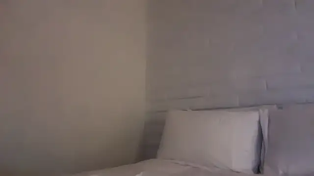 Summerclarke online show from May 7, 1:32 am