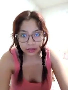 Snapshot of Grace_Moon04 chatting on May 15, 8:40 pm Grace Moon04 online show from May 15, 8:40 pm