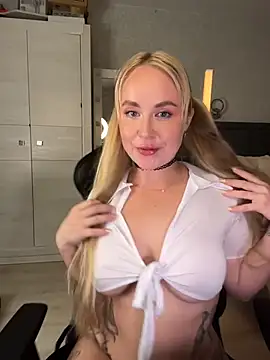 Kitty-Kelsi online show from May 26, 12:03 pm