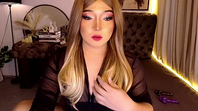 Sensual Ekang online show from May 30, 8:25 pm