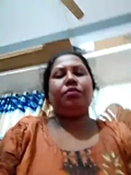 Snapshot of mimi9 chatting on May 11, 1:07 am mimi9 online show from May 11, 1:07 am