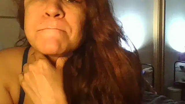 Snapshot of charloteone chatting on June 5, 7:47 am charloteone online show from June 5, 7:47 am