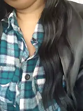 Snapshot of Maddy_k chatting on May 14, 11:51 am Maddy k online show from May 14, 11:51 am