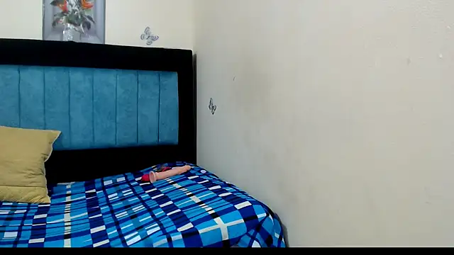 LUCYXS1 online show from May 29, 12:11 pm