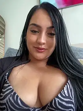 Snapshot of SahanaPrincesss chatting on June 18, 4:56 pm SahanaPrincesss online show from June 18, 4:56 pm
