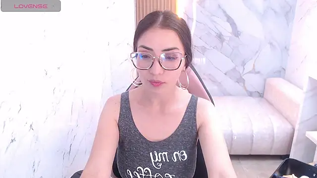 IvoryMuse tf online show from April 30, 3:08 pm