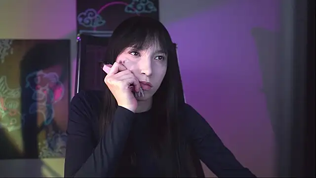 Snapshot of SeraphineSparda chatting on May 27, 11:28 am SeraphineSparda online show from May 27, 11:28 am