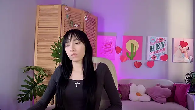 Snapshot of SeraphineSparda chatting on June 4, 11:37 am SeraphineSparda online show from June 4, 11:37 am