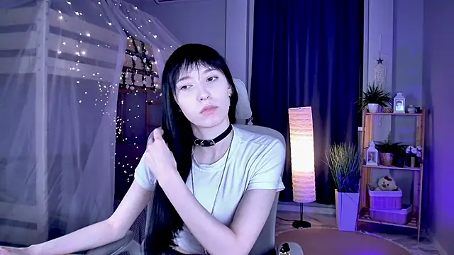 Snapshot of SeraphineSparda chatting on June 16, 11:21 am SeraphineSparda online show from June 16, 11:21 am