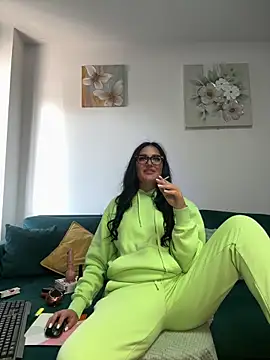 Snapshot of AnyEvyy chatting on May 13, 5:25 am AnyEvyy online show from May 13, 5:25 am