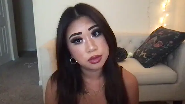 kittycat4810 online show from May 25, 5:44 pm