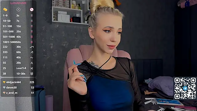 Snapshot of Sabrinkaaa chatting on June 18, 7:19 pm Sabrinkaaa online show from June 18, 7:19 pm