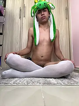 Asher Young online show from May 22, 1:36 am