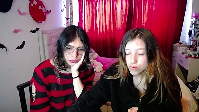 Blair y Briar online show from June 1, 3:55 pm