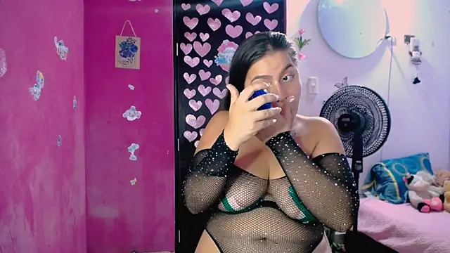 Kiara tits online show from June 5, 10:59 pm