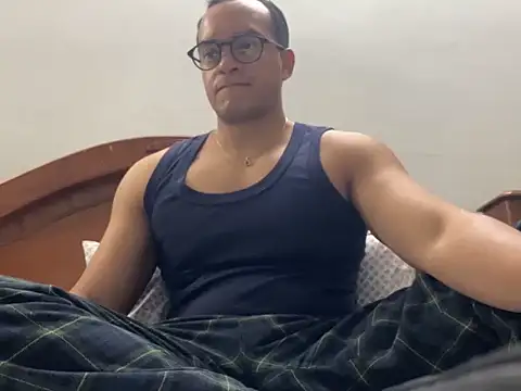 Esteban Steel online show from May 7, 2:16 am