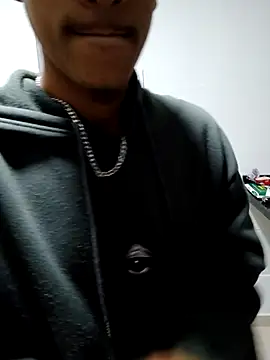 Lil black009 online show from May 14, 6:10 am