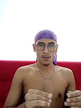 Lil black009 online show from May 25, 3:00 pm