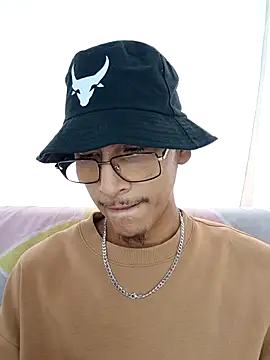Lil black009 online show from July 6, 1:18 pm