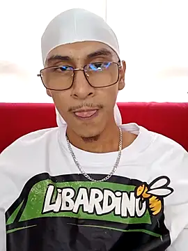 Lil black009 online show from May 21, 4:26 pm