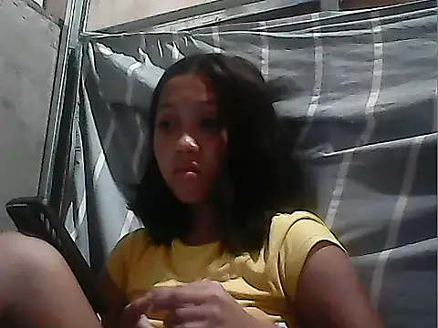 Yours AsianPinayGirl18 online show from June 30, 11:05 pm