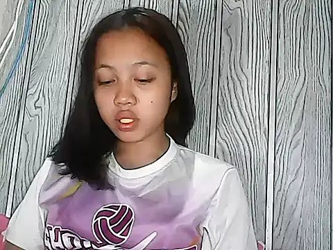 Yours AsianPinayGirl18 online show from July 29, 10:20 pm