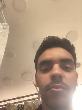 aliahmed6677 online show from May 15, 12:47 pm