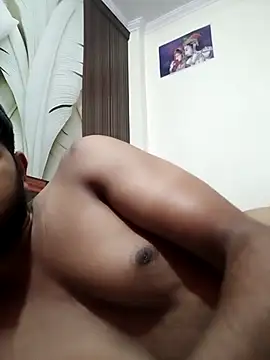 Rohit657600 online show from July 6, 9:49 am