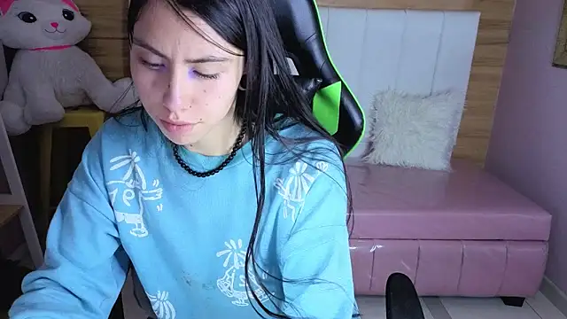 timkerhell 18 a online show from May 3, 4:06 am
