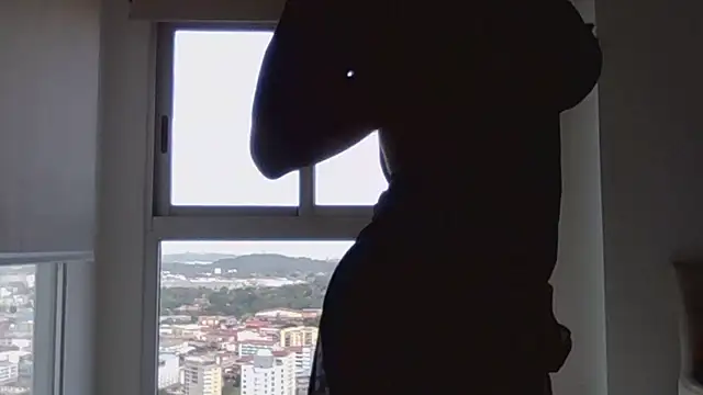 littykittyyy online show from May 4, 1:25 pm