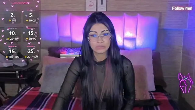 mia smoke  online show from June 30, 4:12 am