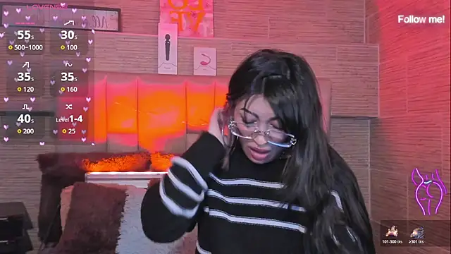 mia smoke  online show from July 15, 10:22 am