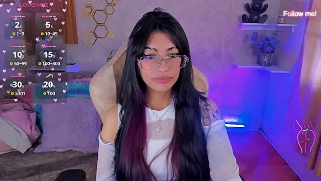 Snapshot of mia_smoke_ chatting on June 12, 4:49 pm mia smoke online show from June 12, 4:49 pm