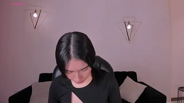 BellaStormX online show from May 28, 11:27 am