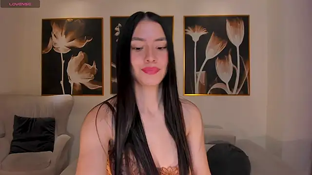 BellaStormX online show from May 14, 11:29 am