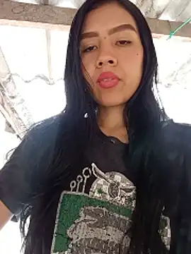 Snapshot of madiison_hot chatting on May 23, 2:27 pm madiison hot online show from May 23, 2:27 pm