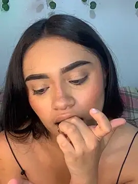 angiee boo1 online show from May 2, 12:38 am