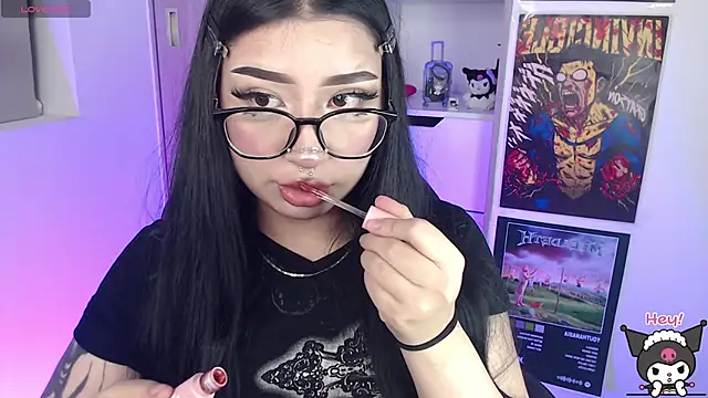 VamppyJanne online show from June 3, 12:55 am