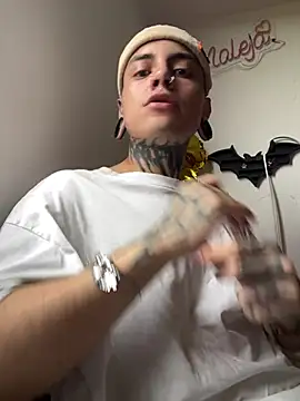  valentinoooo online show from July 11, 10:21 pm